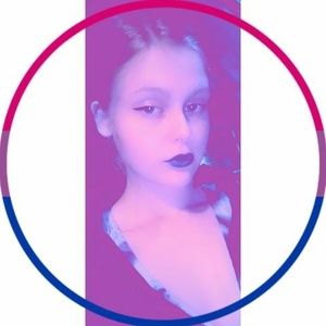 Meet your Posher, Eve